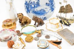 Online Ceramics & Collectables Auction