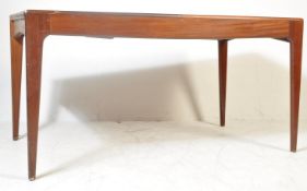 MID 20TH CENTURY TEAK WOOD EXTENDING DINING TABLE