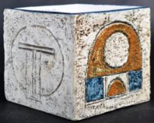 PENNY BLACK FOR TROIKA - 70'S CORNISH STUDIO ART POTTERY VASE