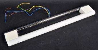 RETRO VINTAGE 20TH CENTURY CHROME BAR WALL LIGHT