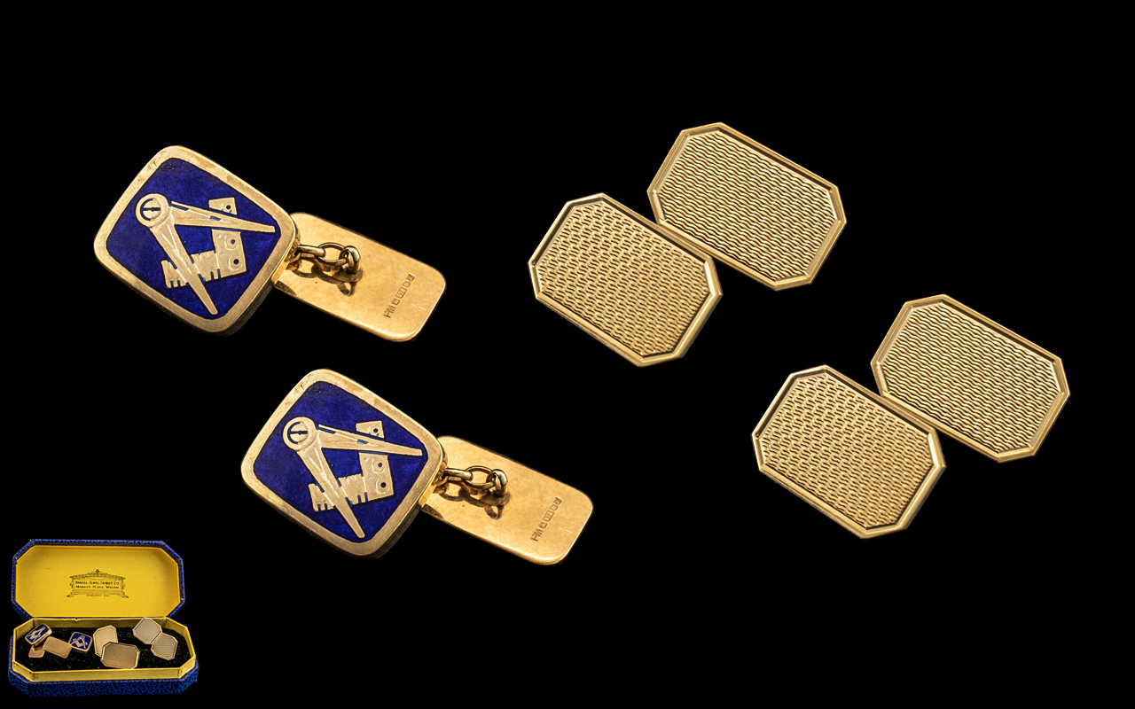 Gents 9ct Gold Pair of Boxed Masonic Cuf - Image 2 of 2