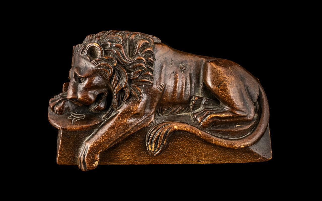 Antique 'Grand Tour' Carved Wood 'Medici