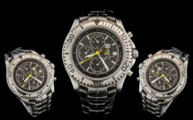 Fashion Watch, (Chronograph, 200 metres tested),