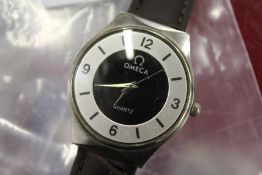 A gent's wristwatch.