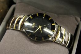 A gent's wristwatch.