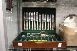 A canteen of cutlery.