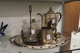 A quantity of plated wares.