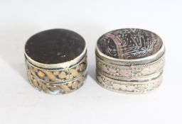 TWO SILVER AND HARDSTONE SNUFF BOXES.