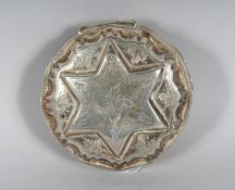 A 19TH CENTURY DUTCH SILVER CIRCULAR SNUFF BOX with star top. 2.25ins diameter.