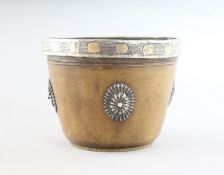 AN 18TH CENTURY RHINO CUP, 2.5ins diameter, 2.75ins high, with tapering body and silver mounts.