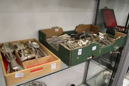 A quantity of plated flatware.