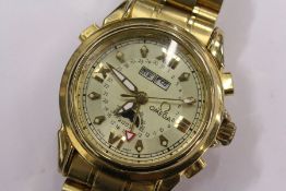 A gent's wristwatch.