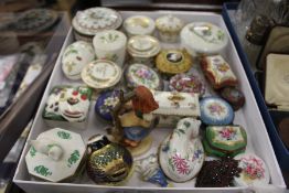 Decorative porcelain and other pill boxes etc.