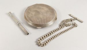 AN ENGINE TURNED SILVER COMPACT, PEN AND CHAIN.