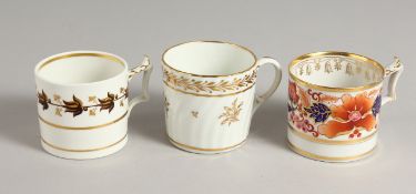 A WORCESTER FLIGHT BARR AND BARR COFFEE CAN painted in Imari style, another FBB can with brown