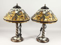 A GOOD PAIR OF TIFFANY DESIGN DRAGONFLY LAMPS.