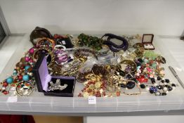 A large quantity of bijouterie.