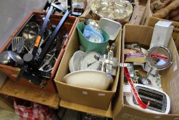 Household miscellaneous and kitchenalia.