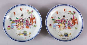 A PAIR OF LATE 19TH / EARLY 20TH CENTURY CHINESE FAMILLE ROSE PORCELAIN PLATES, decorated with