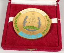 A LARGE EGYPTIAN POLO FEDERATION MEDALLION 3 ins. diameter in a felt case