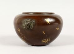 A CHINESE CIRCULAR GOLD SPLASH CENSER. 4 ins diameter