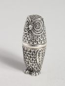A SILVER OWL THIMBLE CASE