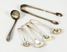 A GEORGE III SILVER BRIGHT CUT SUGAR TONGS AND FIVE SPOONS (6).