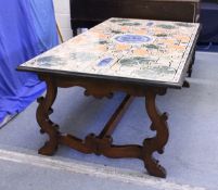 AN IMPRESSIVE 19TH/20TH CENTURY ITALIAN SPECIMEN MARBLE-TOPPED TABLE, inset with coloured stone.