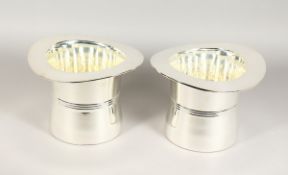 A PAIR OF PLATE TOP HAT WINE COOLERS 6.5 ins high.