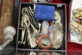 Miscellaneous collectables to include silver bon bon dish.