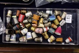 A quantity of thimbles.