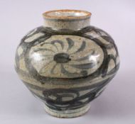 A CHINESE BLUE & WHITE PORCELAIN GINGER JAR, with stylized floral decoration, possibly ground rim,