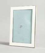 A PLAIN TIFFANY SILVER PHOTOGRAPH FRAME 7 x 5ins