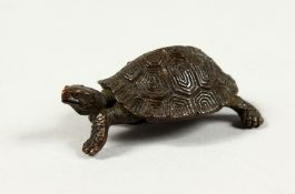A SMALL JAPANESE BRONZE TURTLE. 2ins long
