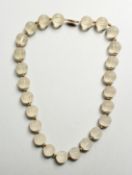 A 14CT ROCK CRYSTAL NECKLACE