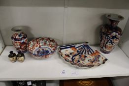 A small group of Japanese Imari pottery.