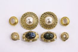 Decorative earrings.