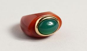 A GREEN STONE DESIGNER RING