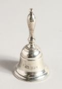 A HEAVY SILVER HAND BELL. 4.15ins London1961