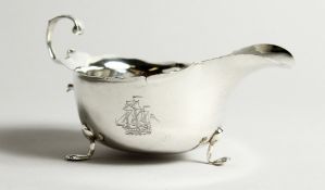 A SMALL EDWARD VII SAUCE BOAT on three pad feet. Chester 1907. 14.5cm long - 96g