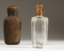 AN 18CT FRENCH GOLD TO SCENT BOTTLE in a box.