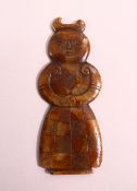A CHINESE CARVED JADE FIGURE OF A LADY, 13CM