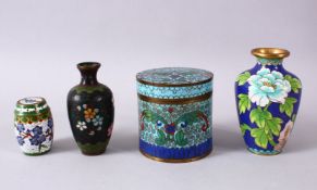 A MIXED LOT OF FOUR CHINESE CLOISONNE VASES / BOX - consisting of a cylindrical lidded blue ground