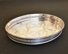 AN ABBEYDALE PLATE OVAL TRAY.