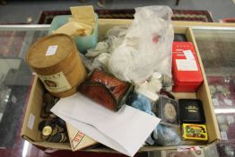 A large quantity of mixed coinage