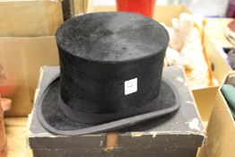 A boxed top hat