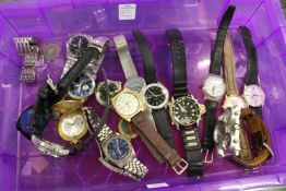 A quantity of wrist watches