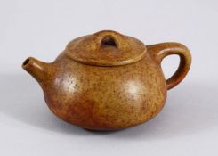 AN UNUSUAL CHINESE YIXING TEAPOT, with marks to inner lid and impressed seal mark to base, 16cm at