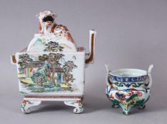 TWO CHINESE FAMILLE ROSE / VERTE PORCELAIN ITEMS, a porcelain lidded censer and cover, decorated