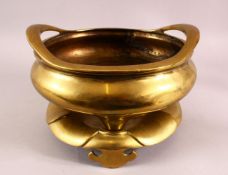 A LARGE BRONZE TWIN HANDLE BRONZE CENSER & STAND, the stand formed in lotus style, the censer with